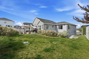14332 S Dusty Meadow Cir W, Herriman, UT 84096 - Photo 31