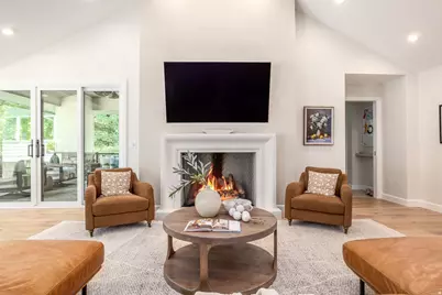 4630 S Naniloa Dr, Holladay, UT 84117 - Photo 5