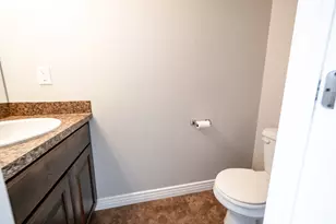 3164 N Peregrine Way, Layton, UT 84040 - Photo 3