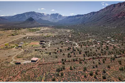 134 W Buchanan Ln, Castle Valley, UT 84532 - Photo 27