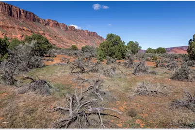 134 W Buchanan Ln, Castle Valley, UT 84532 - Photo 11