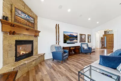 1102 N Summit View Dr, Saratoga Springs, UT 84045 - Photo 17