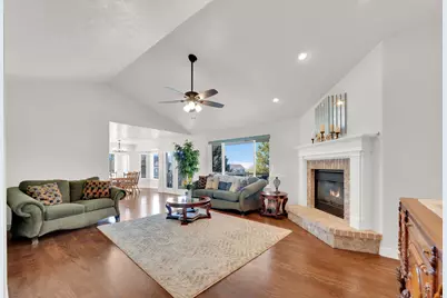 736 S Deer View Cir, Fruit Heights, UT 84037 - Photo 5