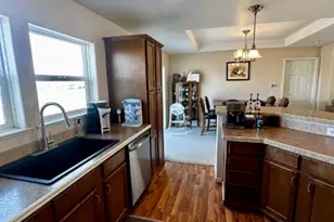 768 W Cobble Holw Dr, Roosevelt, UT 84066 - Photo 3