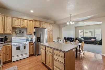 7846 S Cool Creek Way W, West Jordan, UT 84081 - Photo 7