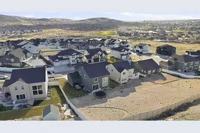 586 N Hill View Dr, Saratoga Springs, UT 84045 - Photo 45