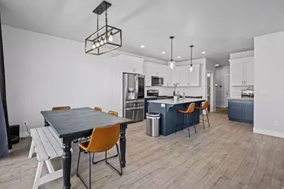 586 N Hill View Dr, Saratoga Springs, UT 84045 - Photo 9