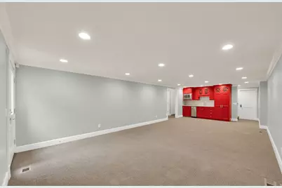 553 S Davis Blvd, Bountiful, UT 84010 - Photo 39