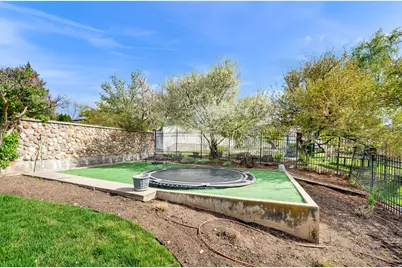 553 S Davis Blvd, Bountiful, UT 84010 - Photo 47