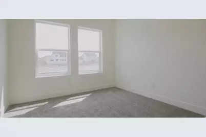 828 W 70 N, Hyrum, UT 84319 - Photo 7