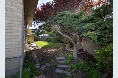 3198 S Julia Ln W, Magna, UT 84044 - Photo 29