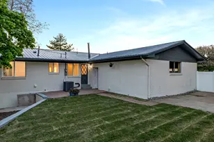 1092 N 500 E, Centerville, UT 84014 - Photo 29