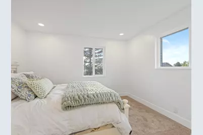 1092 N 500 E, Centerville, UT 84014 - Photo 13