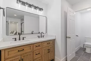 1092 N 500 E, Centerville, UT 84014 - Photo 17