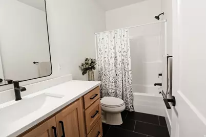 1087 E 160 N, Hyde Park, UT 84318 - Photo 21