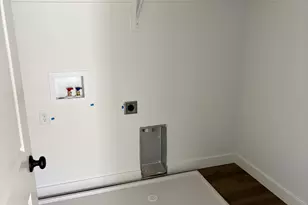 1056 W Audrey Ln, Woods Cross, UT 84087 - Photo 13