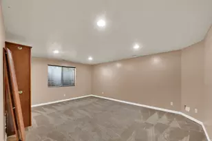 5061 S 3500 W, Roy, UT 84067 - Photo 33