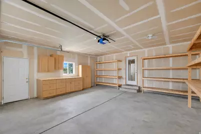 5061 S 3500 W, Roy, UT 84067 - Photo 41