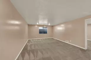 5061 S 3500 W, Roy, UT 84067 - Photo 25