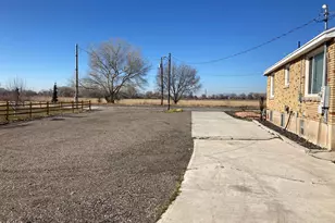 200 S 2800 W, Marriott-Slaterville City, UT 84404 - Photo 19