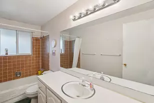 2826 E Brinton Circle, Layton, UT 84040 - Photo 19