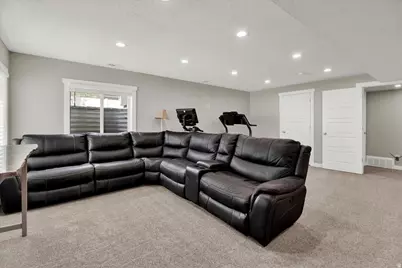 2449 N Sarus Crane Dr, Clinton, UT 84015 - Photo 29