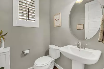 2449 N Sarus Crane Dr, Clinton, UT 84015 - Photo 19