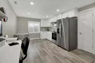 2449 N Sarus Crane Dr, Clinton, UT 84015 - Photo 29