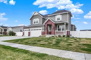 2449 N Sarus Crane Dr, Clinton, UT 84015 - Photo 3