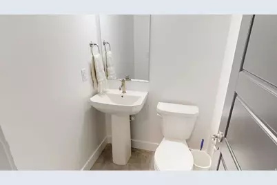 1073 N Titan Dr, Lehi, UT 84043 - Photo 17