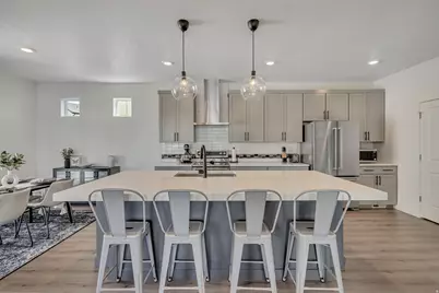 156 E Polaris Dr, Saratoga Springs, UT 84045 - Photo 5