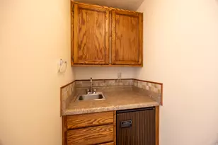 2612 E Antelope Dr, Layton, UT 84040 - Photo 23