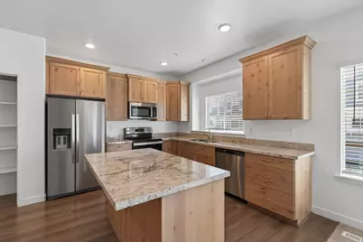 4216 W Gunlock Park Ct #433, Riverton, UT 84096 - Photo 15