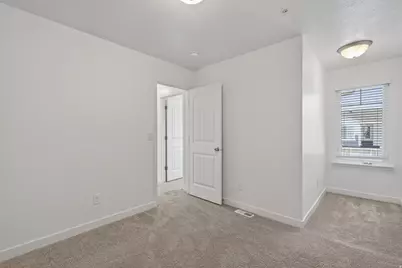 4216 W Gunlock Park Ct, Riverton, UT 84096 - Photo 23