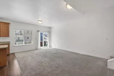 4216 W Gunlock Park Ct, Riverton, UT 84096 - Photo 15