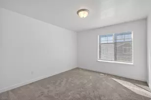 4216 W Gunlock Park Ct, Riverton, UT 84096 - Photo 29