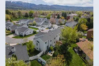 499 N 200 W #18, Bountiful, UT 84010 - Photo 33
