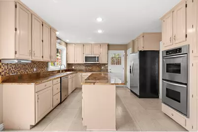 2797 E Sommet Dr, Holladay, UT 84117 - Photo 7