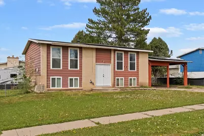 954 W 2400 N, Clinton, UT 84015 - Photo 3