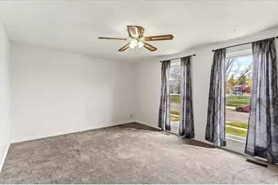 954 W 2400 N, Clinton, UT 84015 - Photo 7