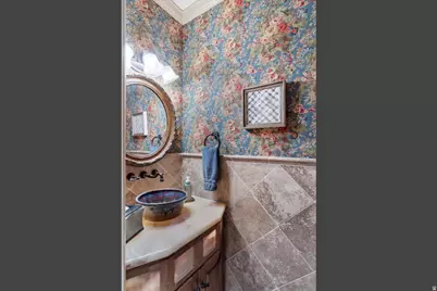 960 E Par Three Cir, Fruit Heights, UT 84037 - Photo 19