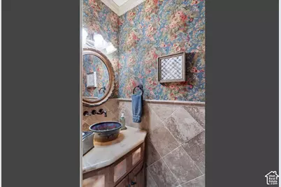 960 E Par Three Cir, Fruit Heights, UT 84037 - Photo 19