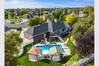 960 E Par Three Cir, Fruit Heights, UT 84037 - Photo 1