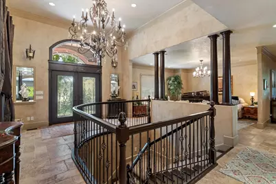 960 E Par Three Cir, Fruit Heights, UT 84037 - Photo 5