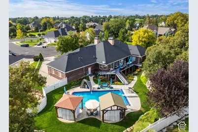 960 E Par Three Cir, Fruit Heights, UT 84037 - Photo 1