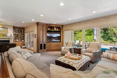 960 E Par Three Cir, Fruit Heights, UT 84037 - Photo 9