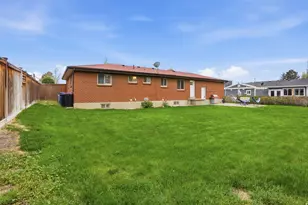1553 E Fuller Dr, Millcreek, UT 84124 - Photo 43