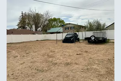 235 W 200 S, Vernal, UT 84078 - Photo 23