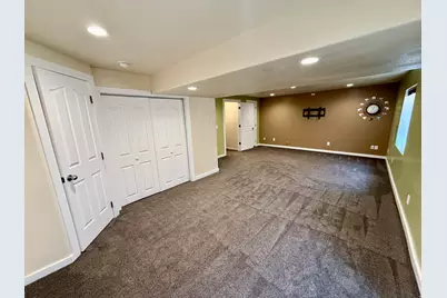 4831 W Western Hills Dr, Riverton, UT 84096 - Photo 25