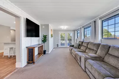 1025 E Grove Dr, Pleasant Grove, UT 84062 - Photo 11